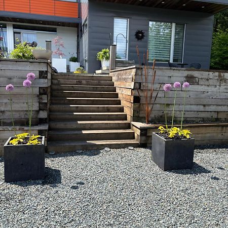 The Cube Apartment Cowichan Bay Exterior photo